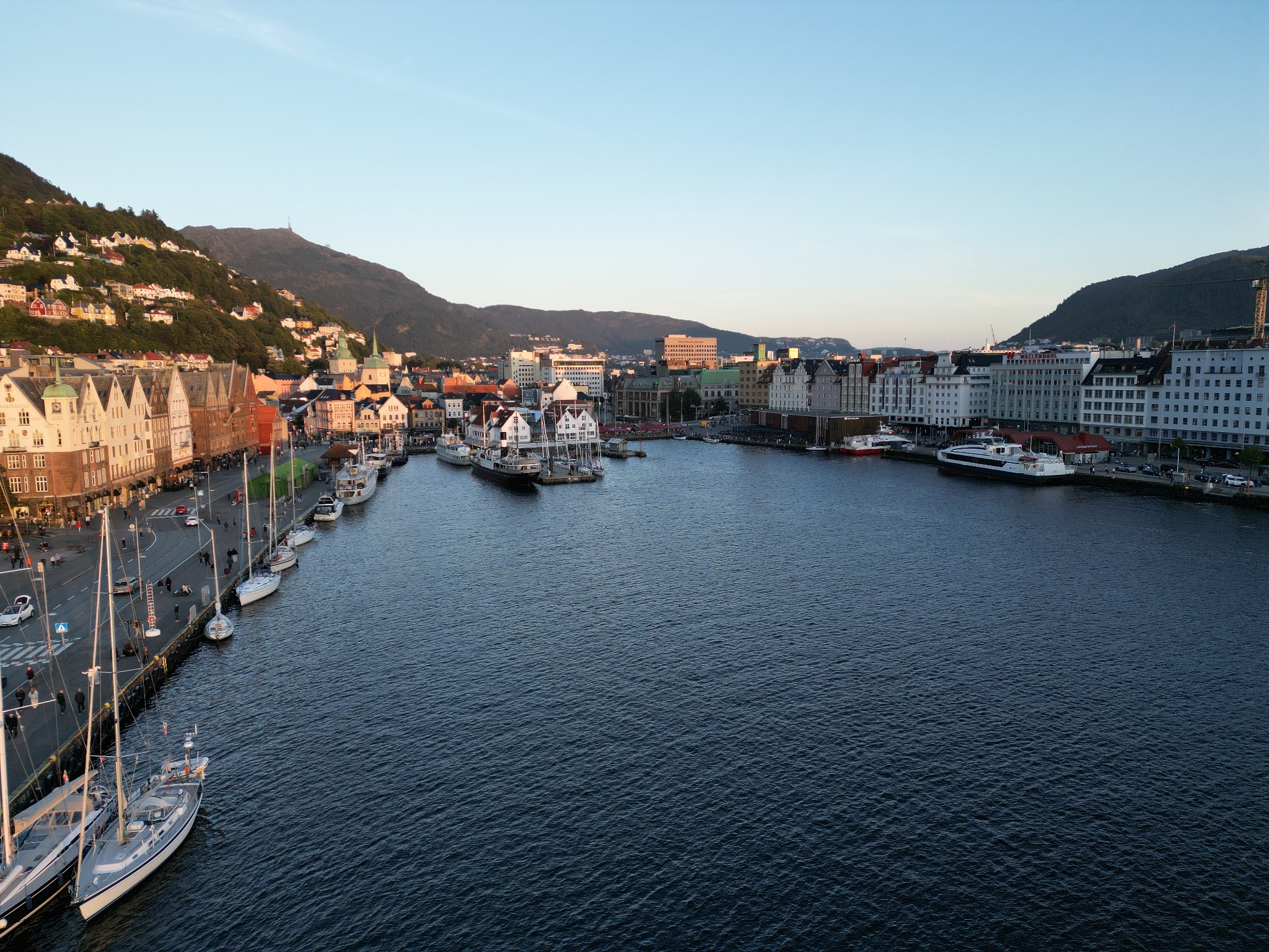 Dronefoto av Bryggen i Bergen